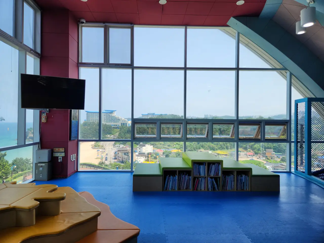 그림책나라 삼척 쏠비치 근처 아이와 갈만한 실내 관광지 6 그림책나라 실내