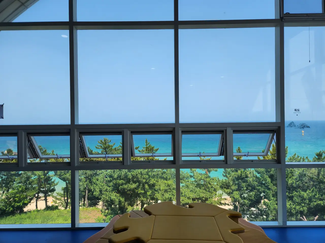 그림책나라 삼척 쏠비치 근처 아이와 갈만한 실내 관광지 7 이사부 사자공원 전경