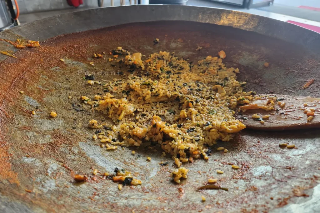 솥뚜껑닭볶음탕 솥뚜껑으로 만드는 특별한 닭볶음탕 서산 해담솥뚜껑 7 솥뚜껑닭볶음탕 볶음밥