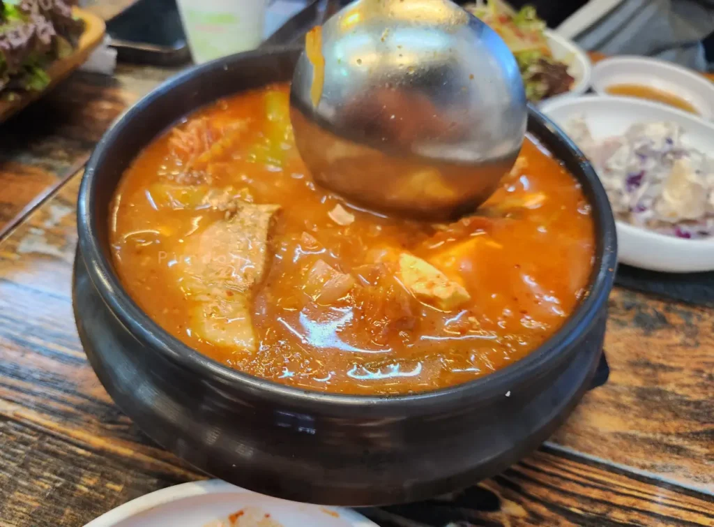 금왕맛집 토담골 김치찌개